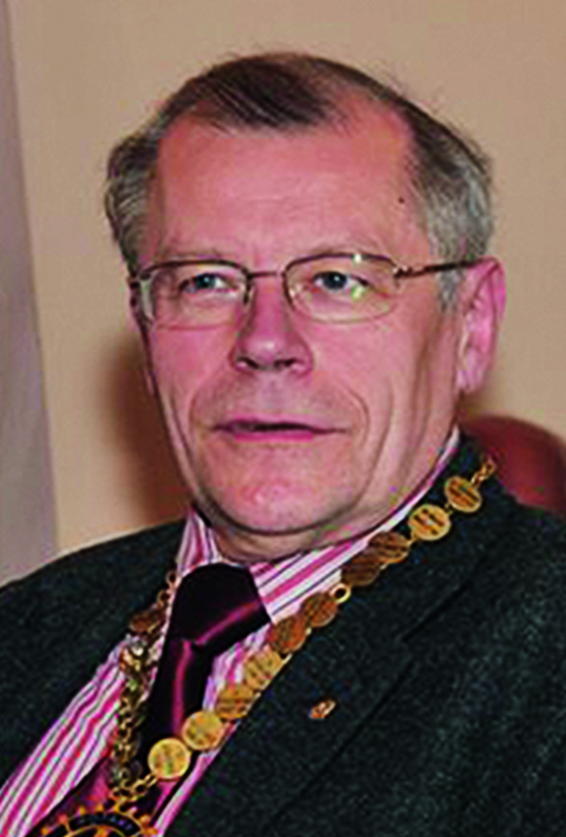 Marek Sacharuk