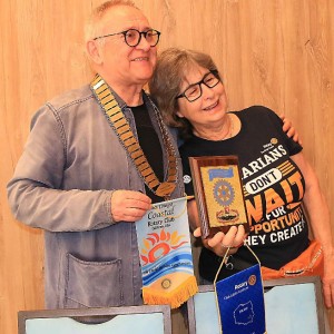 Sandra z San Diego – w poszukiwaniu tożsamości, pamięć o przodkach. Albert Czajka – szczepienia: historia, współczesność, szanse i zagrożenia